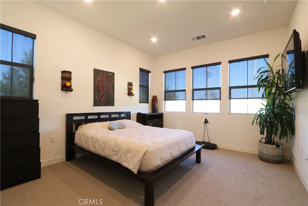 129 Carlow, Irvine CA 92618 - photo 20
