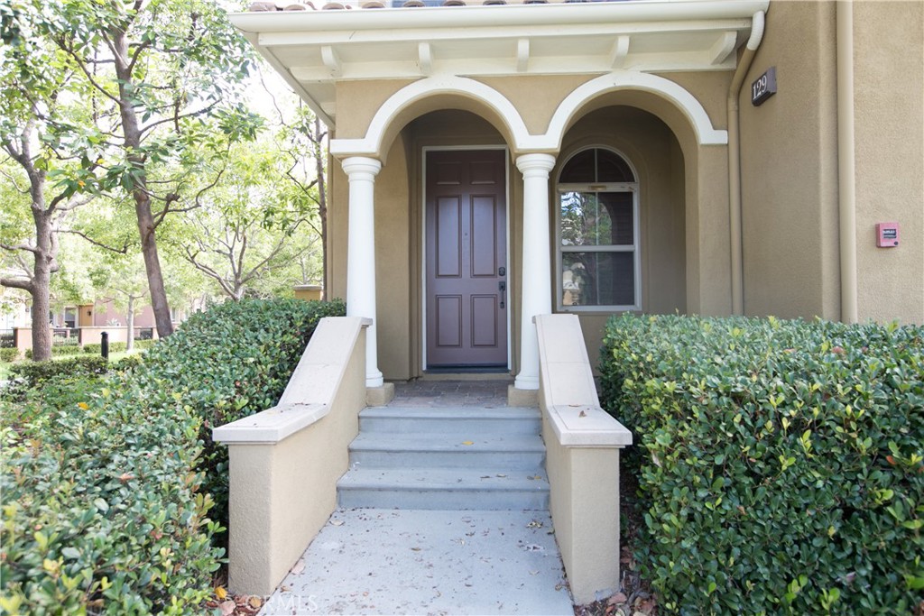 129 Chantilly, Irvine CA 92620 - photo 3