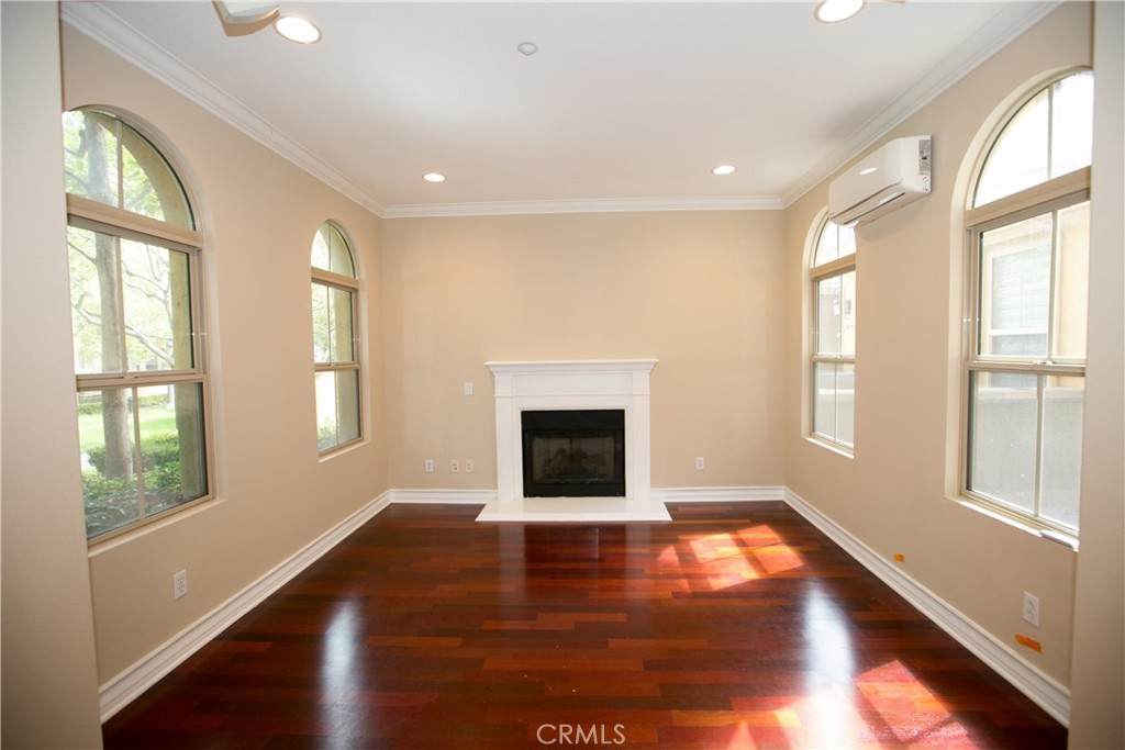 129 Chantilly, Irvine CA 92620 - photo 5