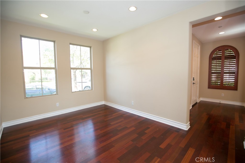 129 Chantilly, Irvine CA 92620 - photo 9