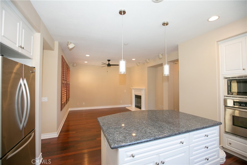 129 Chantilly, Irvine CA 92620 - photo 15