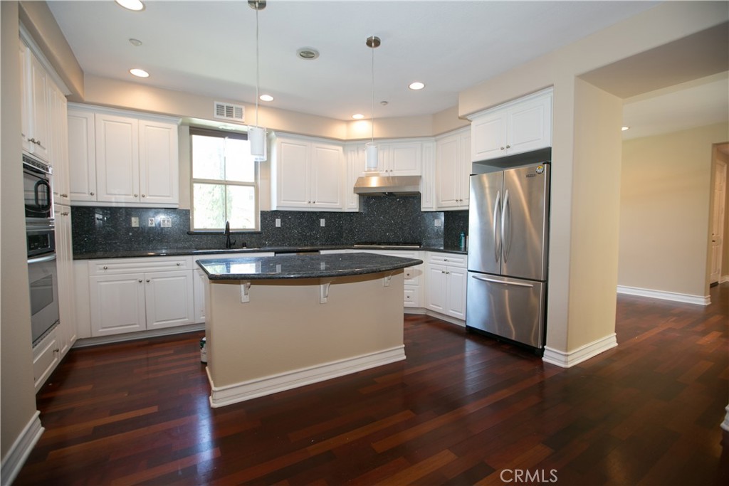 129 Chantilly, Irvine CA 92620 - photo 22
