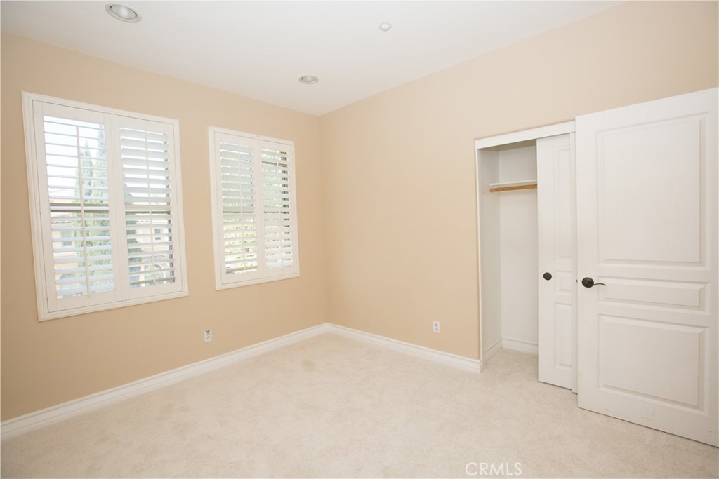 129 Chantilly, Irvine CA 92620 - photo 32