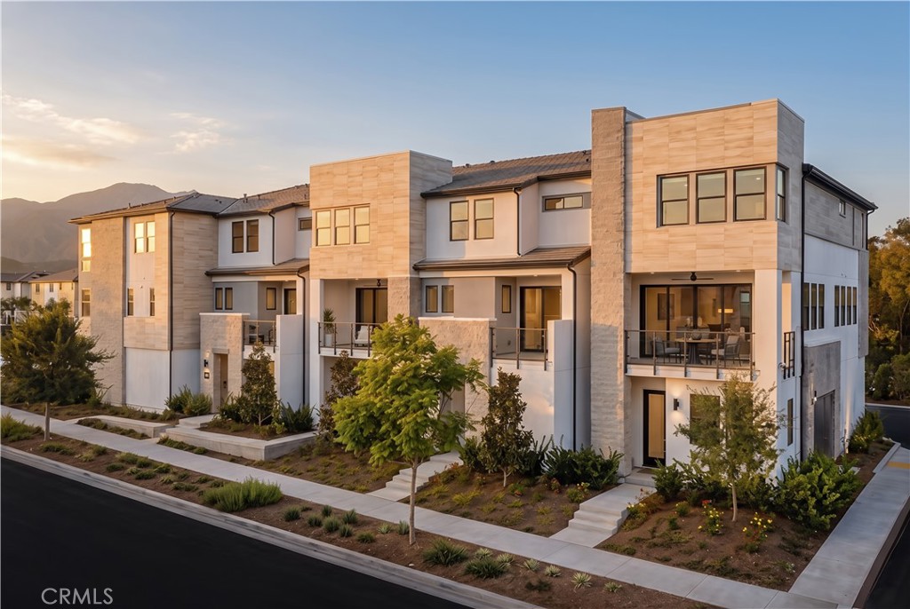 Elm Street Scene - 129 Sawtelle, Irvine CA 92618 - photo 11