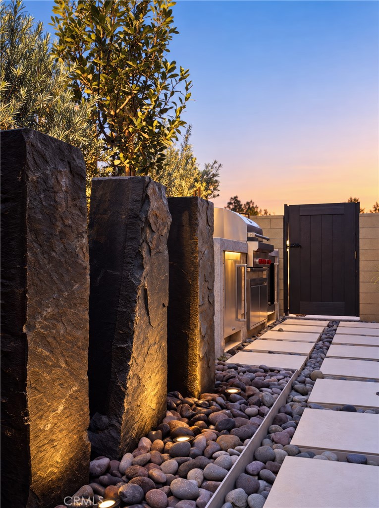 Brunia Exterior - 129 Shell, Irvine CA 92618 - photo 22