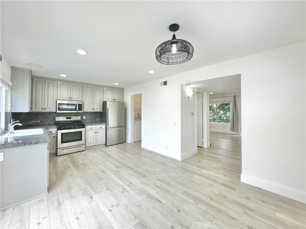 13 Greenleaf#5, Irvine CA 92604 - photo 16