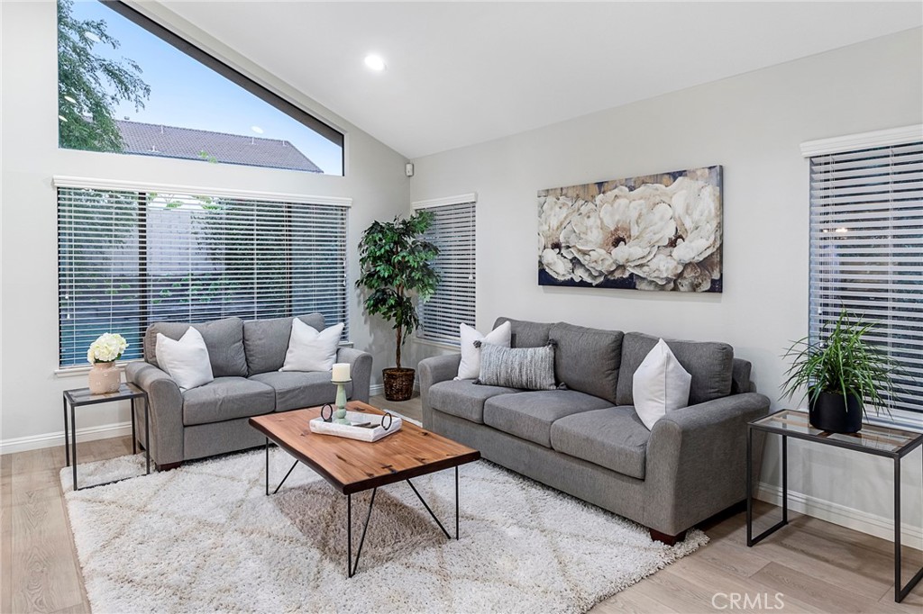 13 W Glorieta, Irvine CA 92620 - photo 3