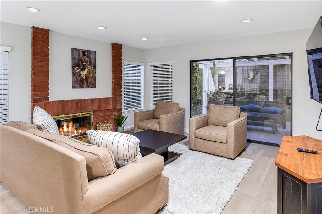 13 W Glorieta, Irvine CA 92620 - photo 12