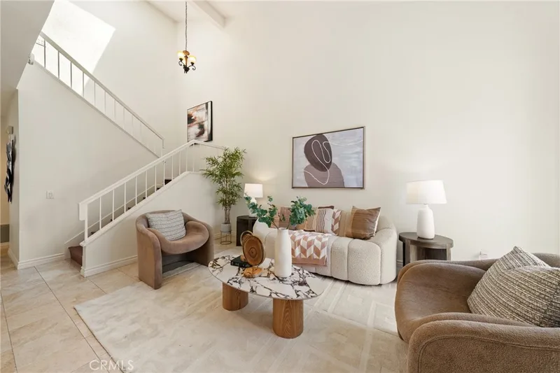 130 Almador, Irvine, CA 92614