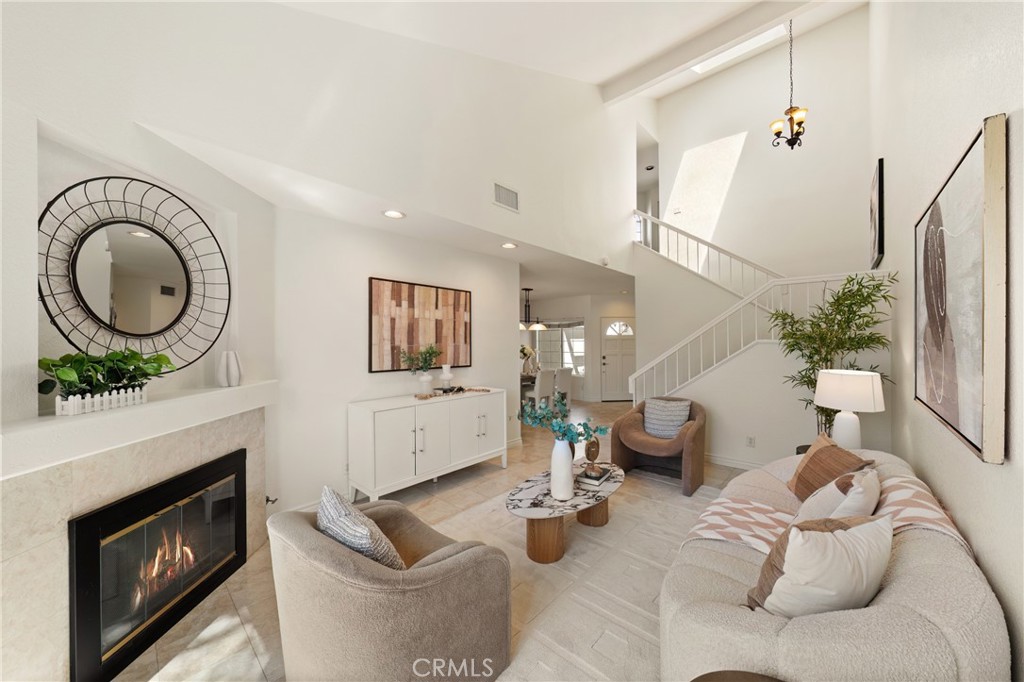 130 Almador, Irvine CA 92614 - photo 4