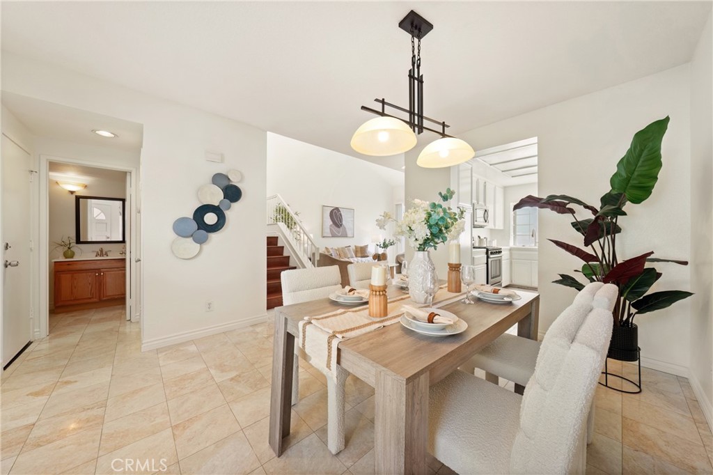 130 Almador, Irvine CA 92614 - photo 5