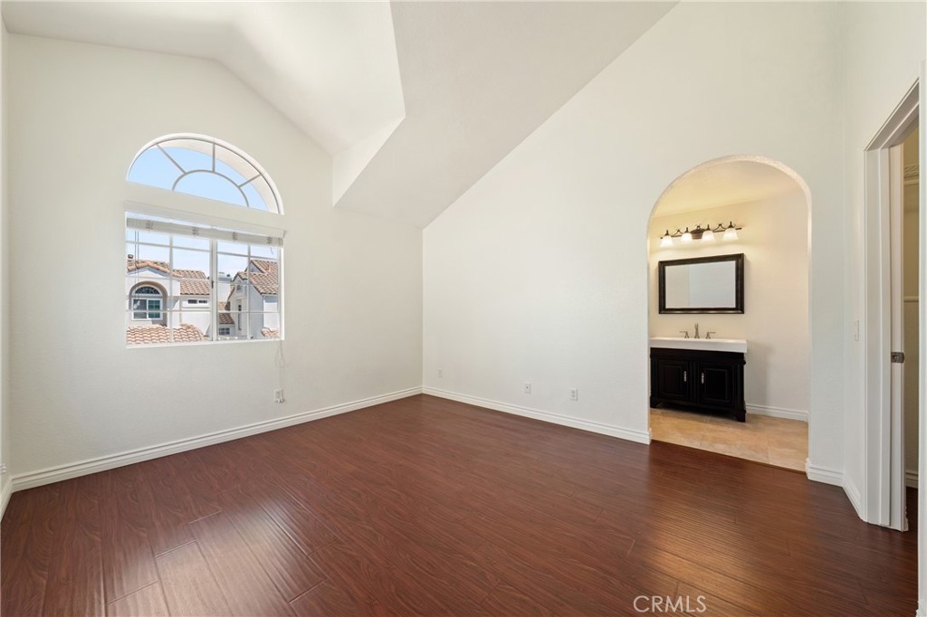 2nd Bedroom Suit - 130 Almador, Irvine CA 92614 - photo 15