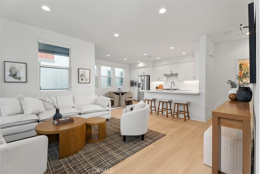 130 Tenor, Irvine CA 92618 - photo 4
