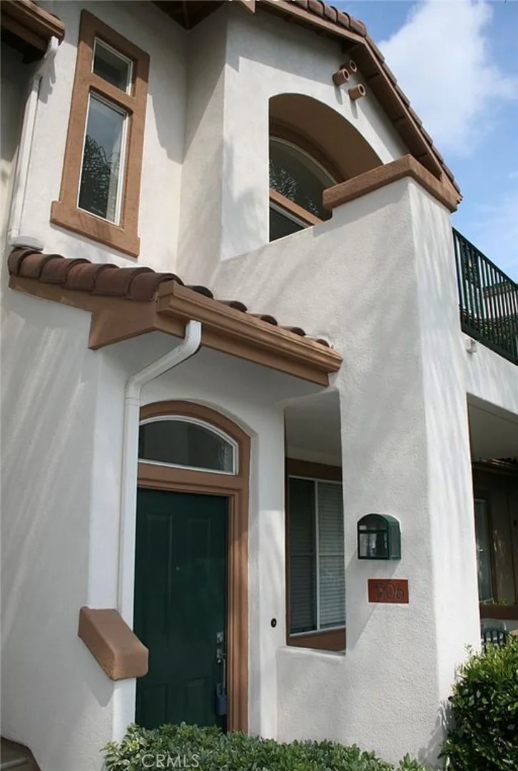 1306 Solvay Aisle, Irvine, CA 92606