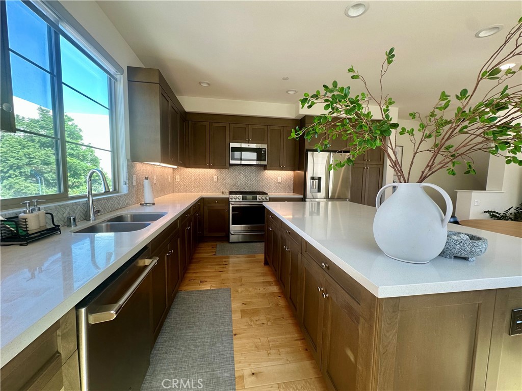 131 Episode, Irvine CA 92618 - photo 10