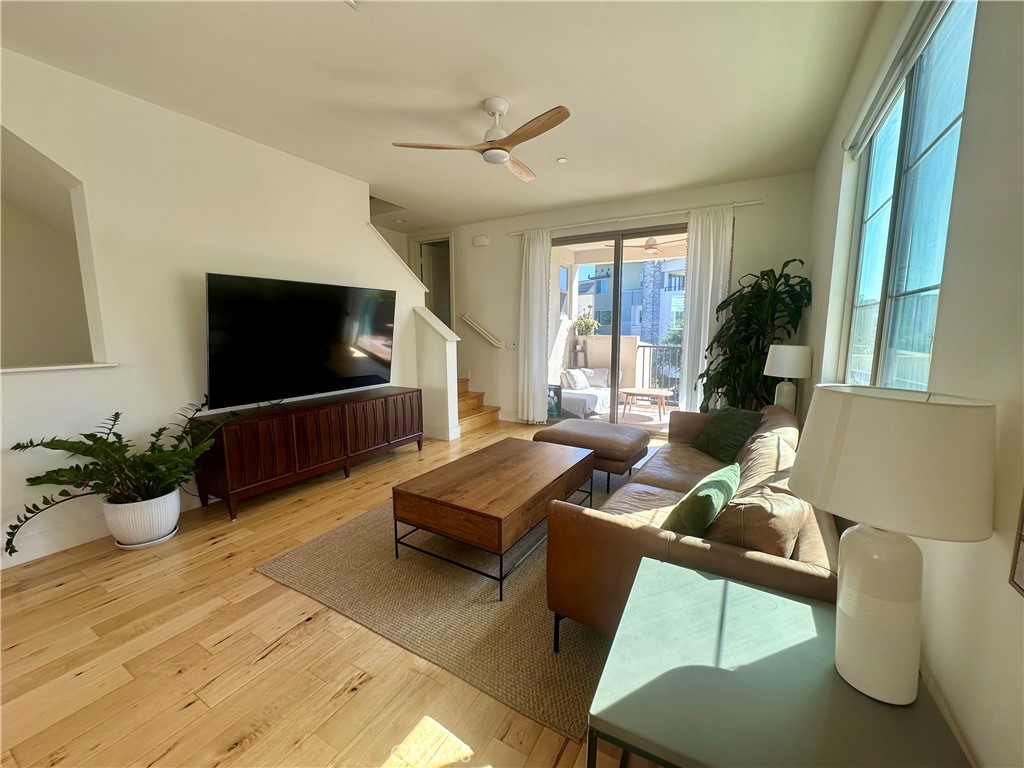 131 Episode, Irvine CA 92618 - photo 18