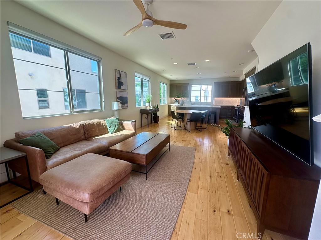 131 Episode, Irvine CA 92618 - photo 20