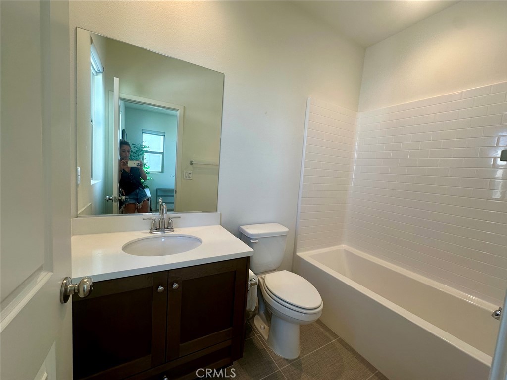 131 Episode, Irvine CA 92618 - photo 33