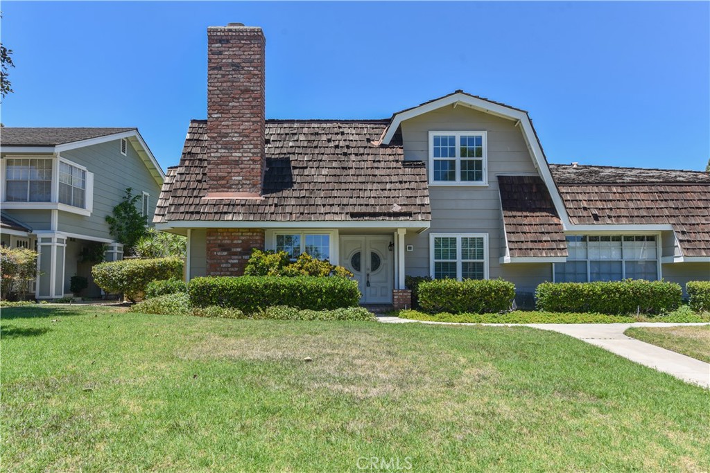132 E Yale 19, Irvine CA 92604 - photo 1