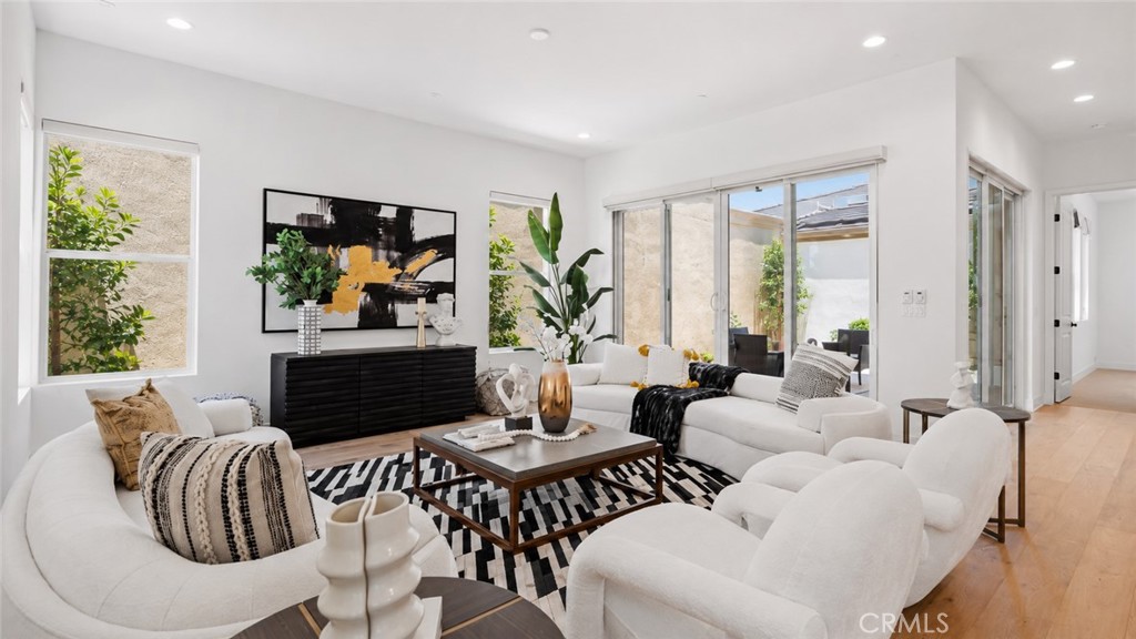 133 Bosal, Irvine CA 92618 - photo 4