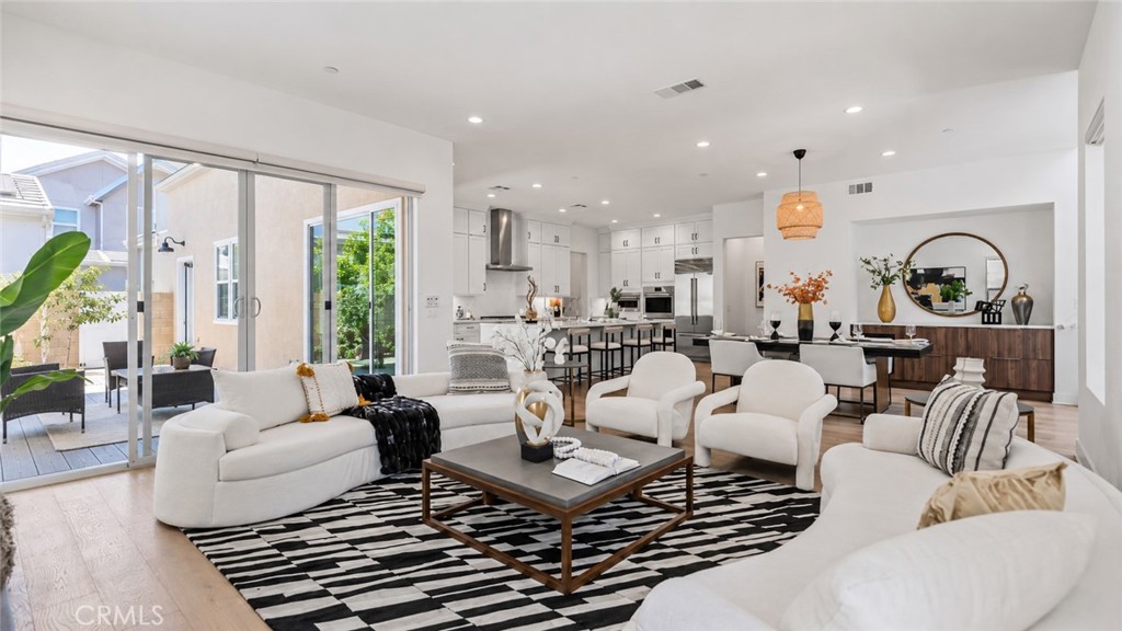 133 Bosal, Irvine CA 92618 - photo 5