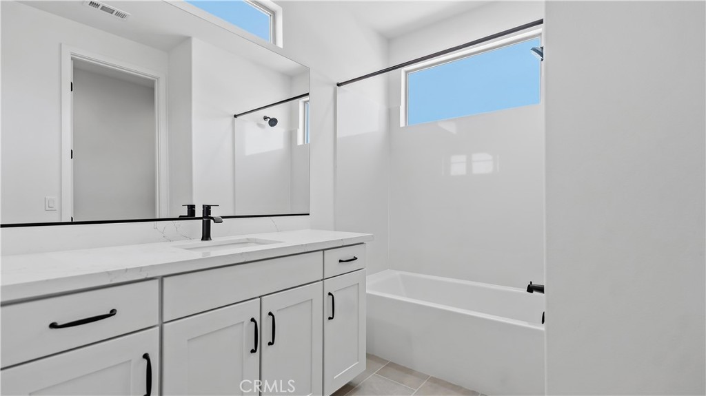 133 Bosal, Irvine CA 92618 - photo 31