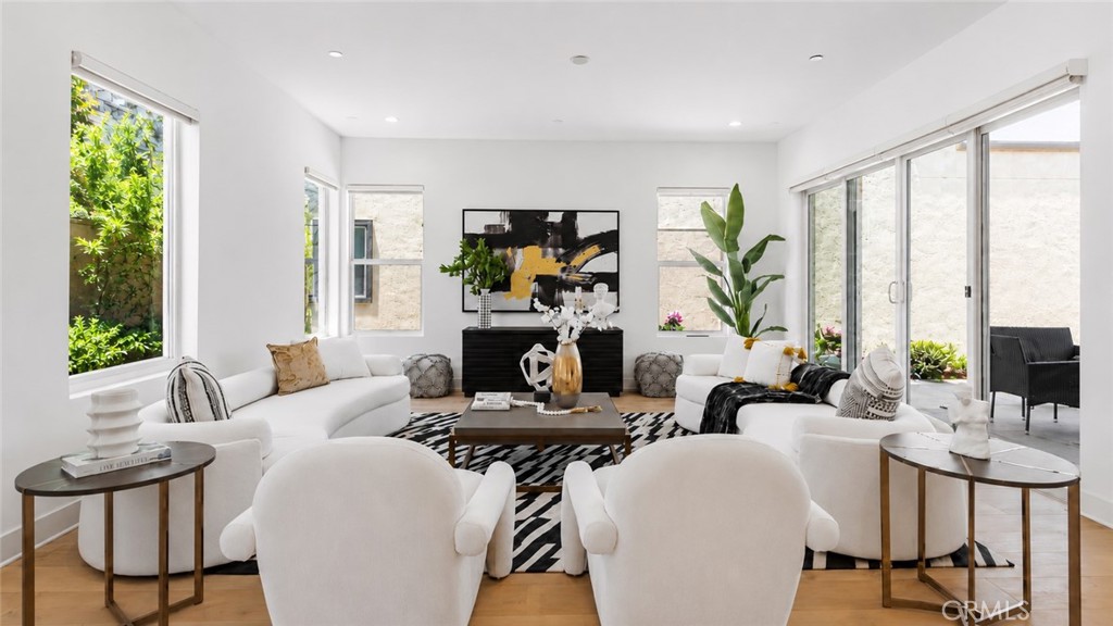 133 Bosal, Irvine CA 92618 - photo 3
