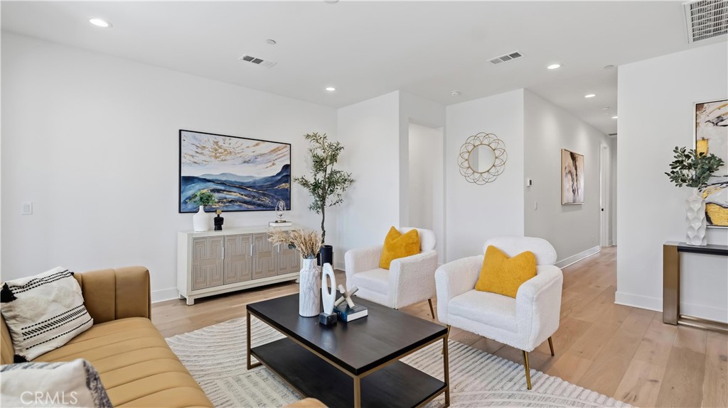 133 Bosal, Irvine CA 92618 - photo 16