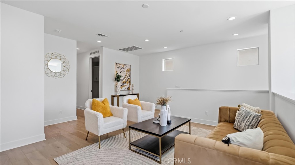 133 Bosal, Irvine CA 92618 - photo 17