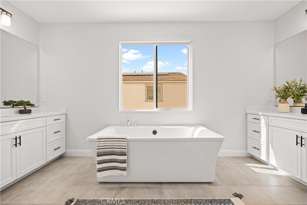 133 Chant, Irvine CA 92618 - photo 42