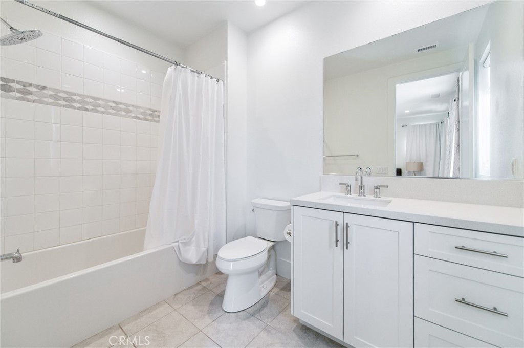 133 Hyperion, Irvine CA 92618 - photo 32