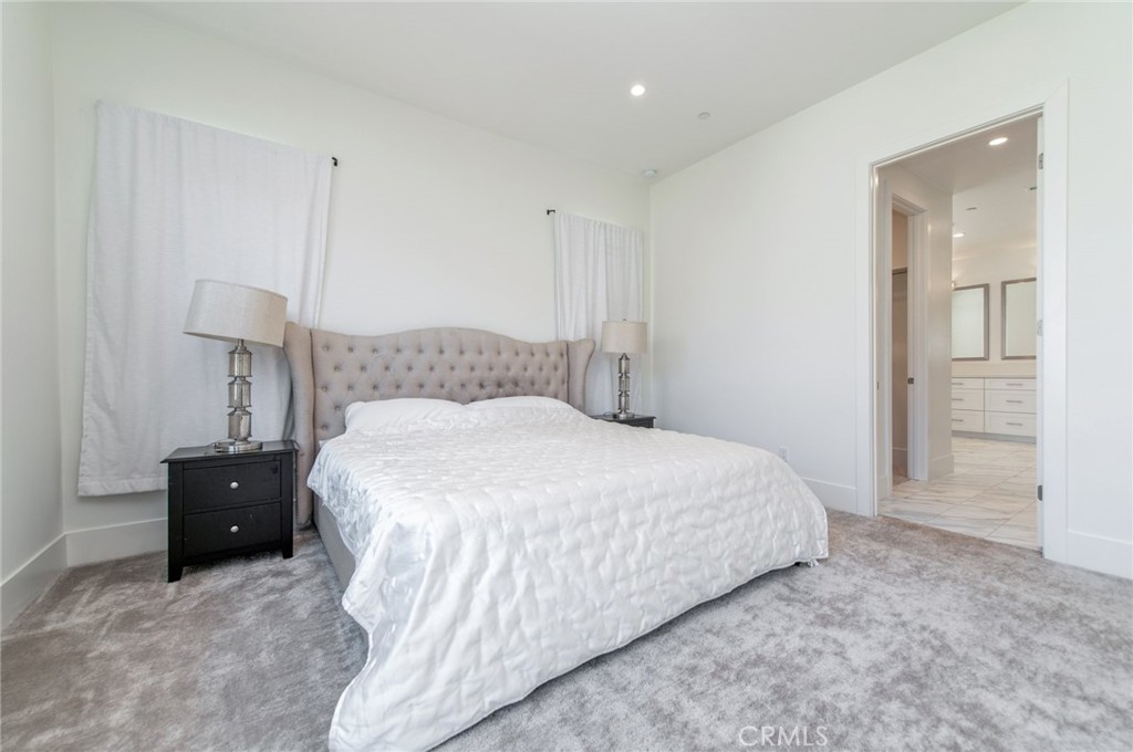 133 Hyperion, Irvine CA 92618 - photo 35