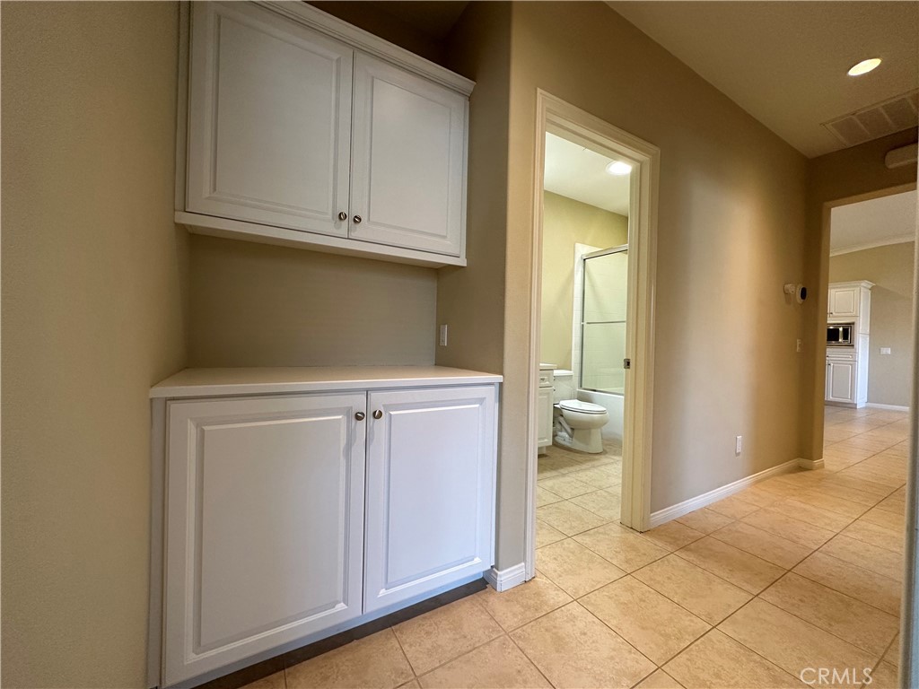 Bathroom 1 - 133 Lamplighter, Irvine CA 92620 - photo 8