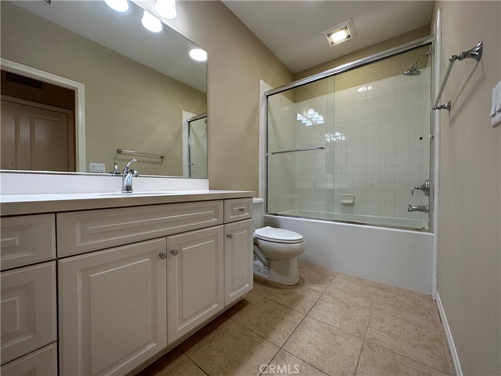 Bathroom 1 - 133 Lamplighter, Irvine CA 92620 - photo 9