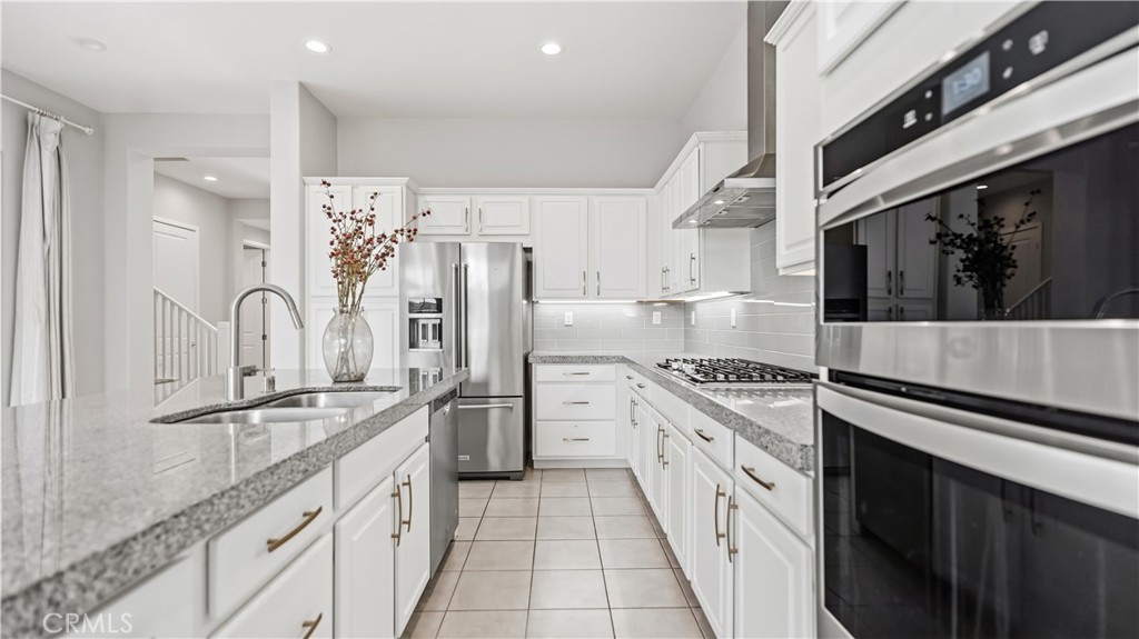 133 Masterpiece, Irvine CA 92618 - photo 3