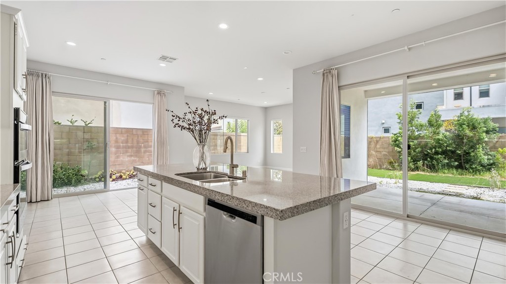 133 Masterpiece, Irvine CA 92618 - photo 4