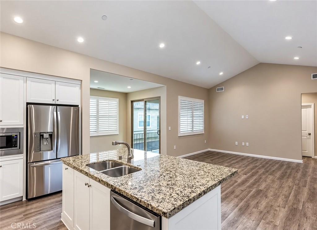 134 Canvas, Irvine CA 92620 - photo 8