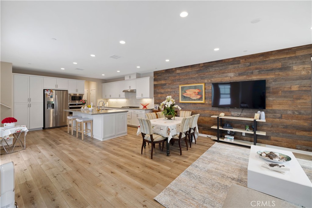 134 Modjeska, Irvine CA 92618 - photo 2