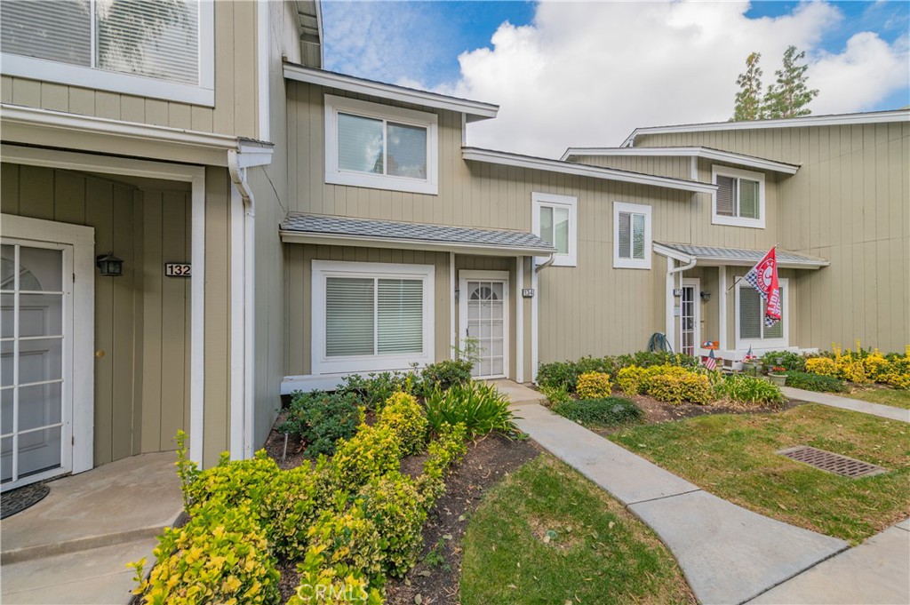 134 Monroe, Irvine CA 92620 - photo 3