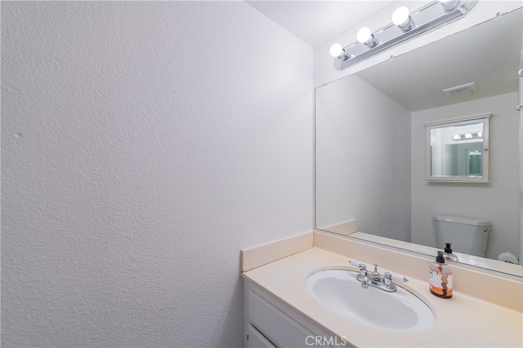 134 Monroe, Irvine CA 92620 - photo 16