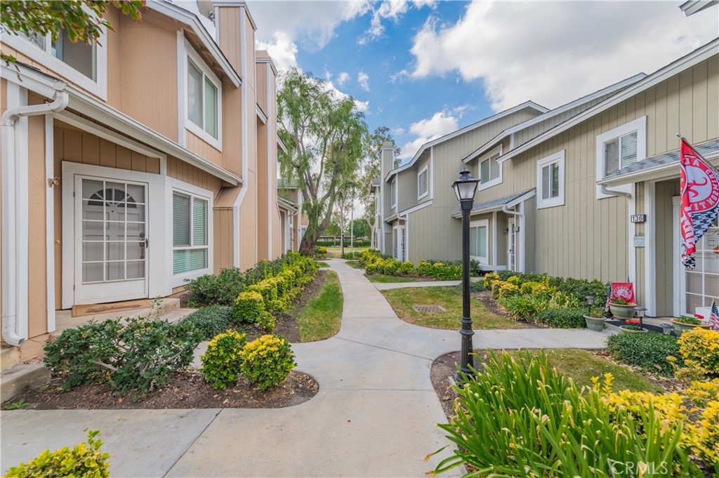 134 Monroe, Irvine CA 92620 - photo 30