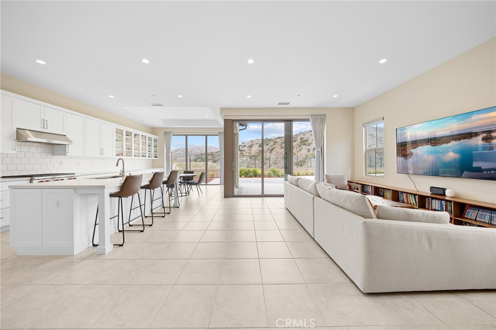 134 Tomahawk, Irvine CA 92618 - photo 9