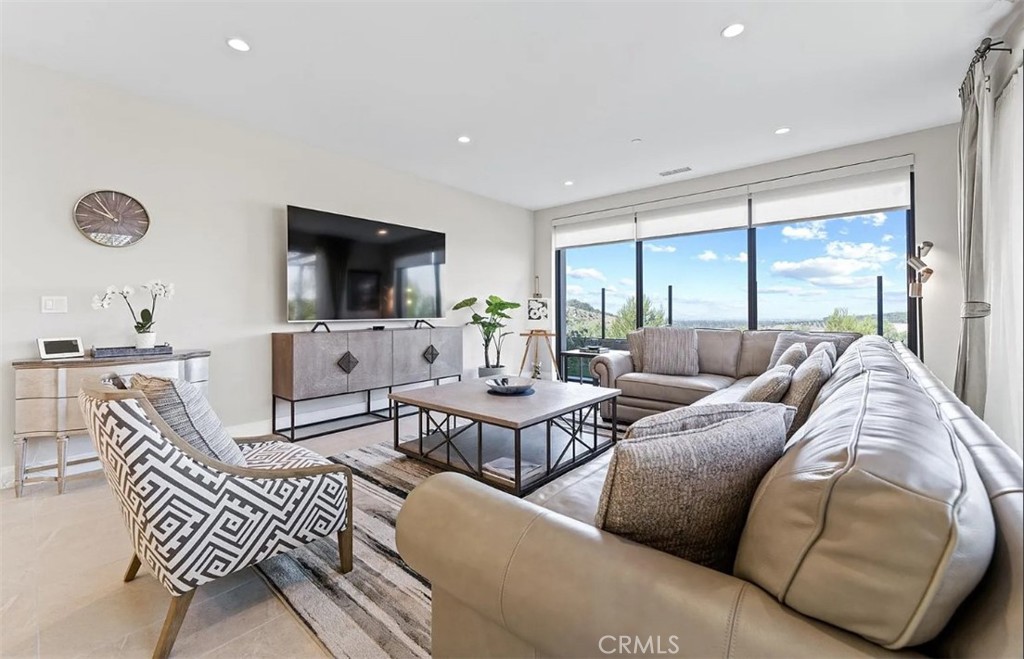 135 Oceano, Irvine CA 92620 - photo 10