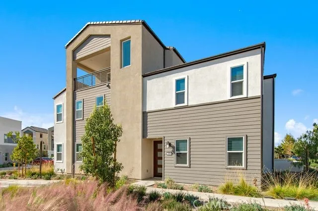 135 Sawbuck, Irvine