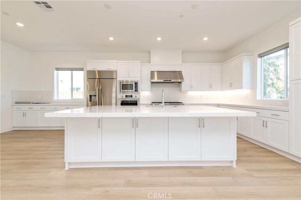 135 Sawbuck, Irvine CA 92618 - photo 5