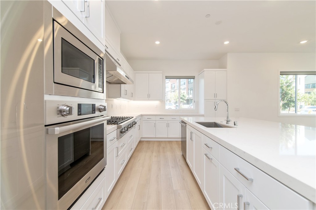 135 Sawbuck, Irvine CA 92618 - photo 6
