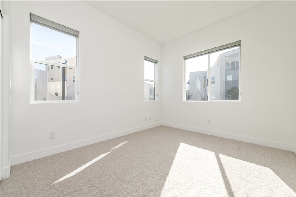 135 Sawbuck, Irvine CA 92618 - photo 15