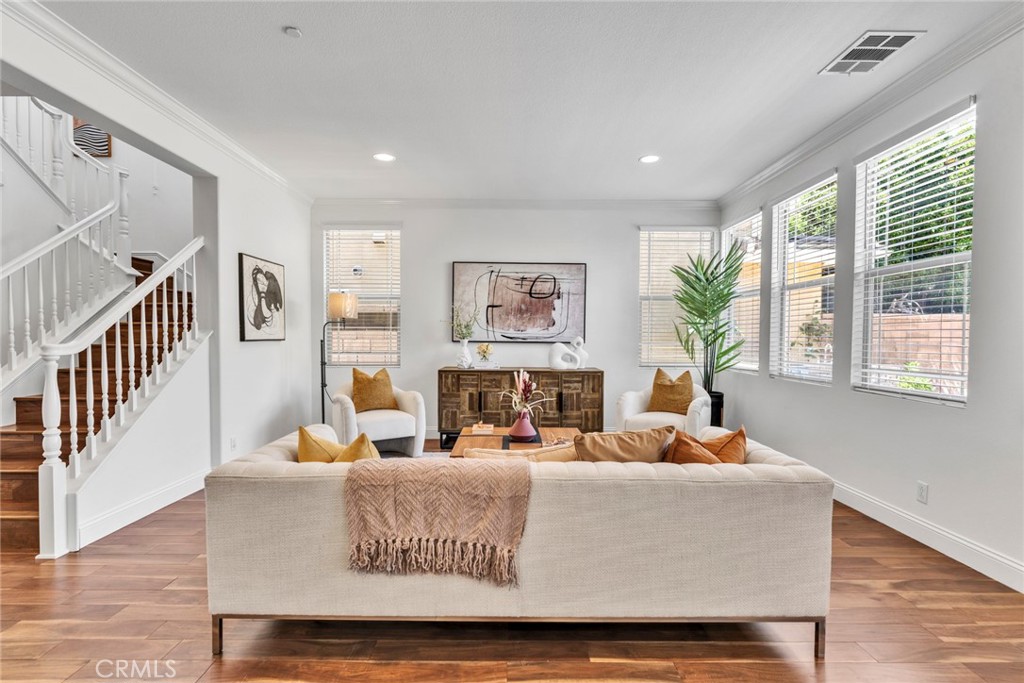 135 Willowbend, Irvine CA 92612 - photo 4