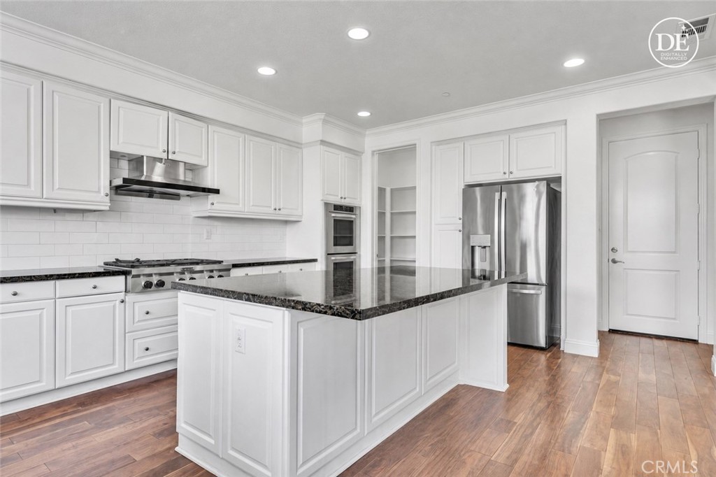 135 Willowbend, Irvine CA 92612 - photo 17