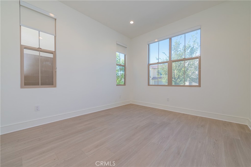 136 Albero, Irvine CA 92602 - photo 4